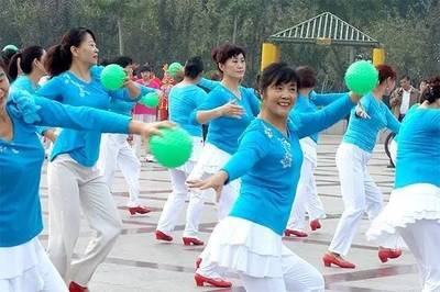 林州市举办“庆国庆、迎重阳”老年文体展示活动